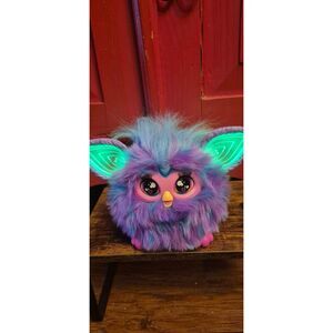 Furby F6743UU1 Purple Interactive Plush Toy English Talk Sway Fully Tested WORKS